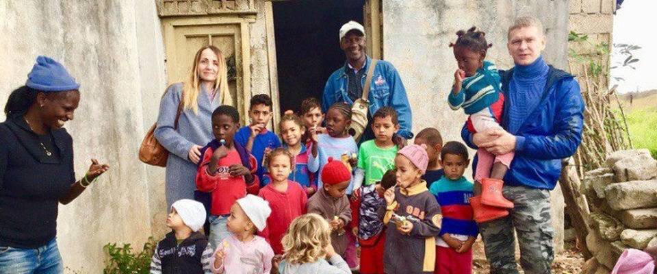 Миссионеры из Новосибирска доставили гуманитарную помощь кубинским семьям