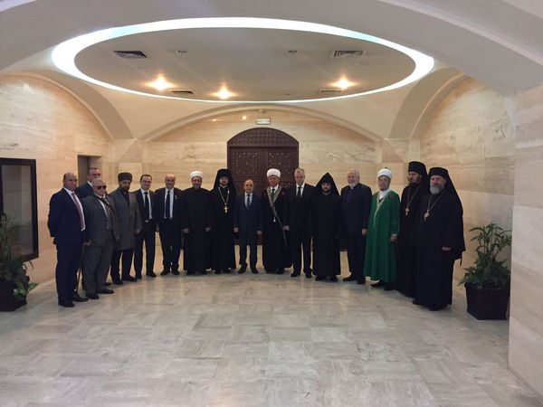 Межрелигиозная делегация из России посетила Парламент Сирии и мечеть Омейядов
