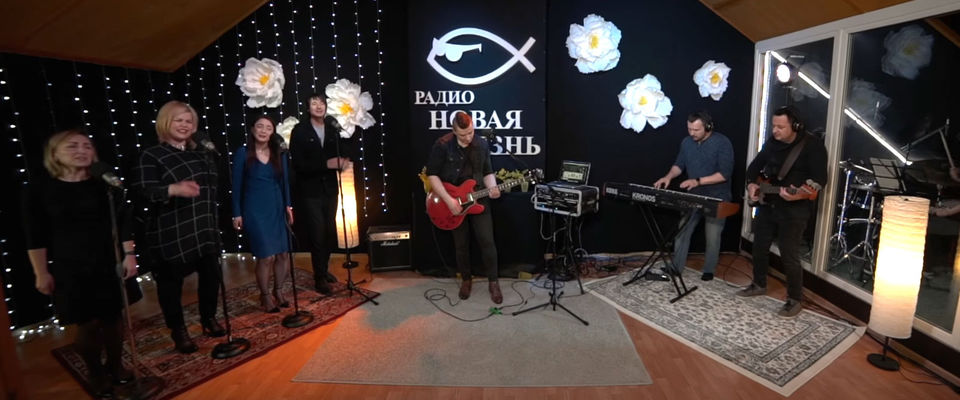 В преддверии Пасхи московские христиане записали музыкальный фильм-концерт