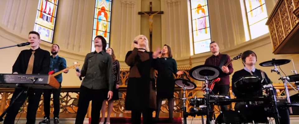 Музыкальный клип «ОН ВОСКРЕС» представили на Пасху в Церкви Божией в Царицыно 