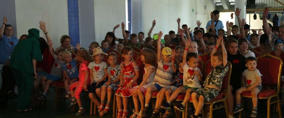 Стартовавшая в Кемерово детская конференция собрала более 100 человек