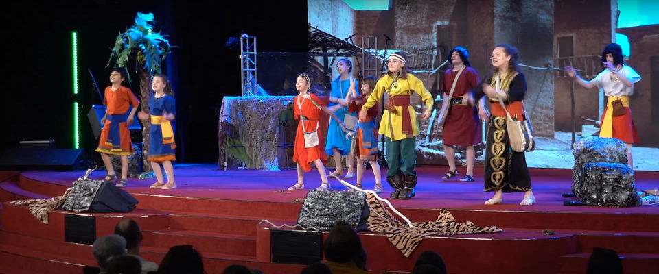 Спектакль «Путешествие в Ниневию» в московской церкви «Благая весть»