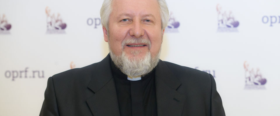Епископ Сергей Ряховский вместе с другим членами ОП РФ  поздравил россиян с Днем народного единства