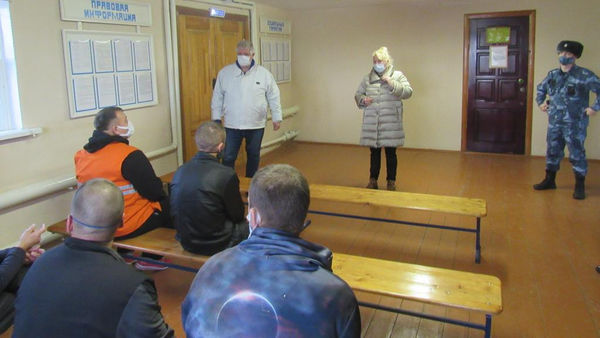 Представители фонда «Независимость» посетили колонии Краснотурьинска