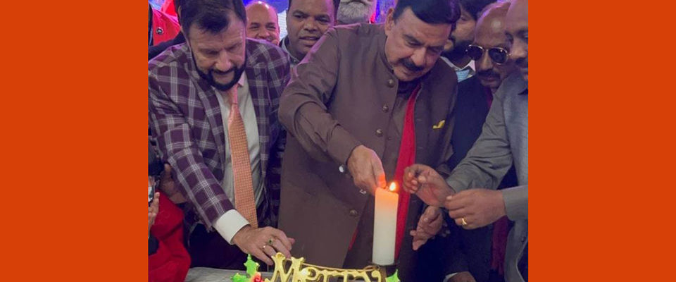 Министр внутренних дел Пакистана выступил на христианской конференции и зажёг свечу Адвента