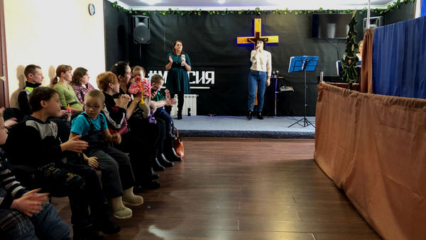 Христиане провели детские праздники в городах Новосибирской области