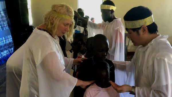 Российские миссионеры провели детские конференции «Глория» в Уганде