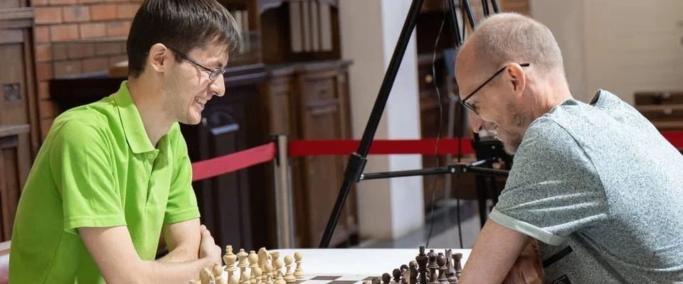 Гроссмейстер принял участие в турнире по шахматам на базе «Церкви Прославления»