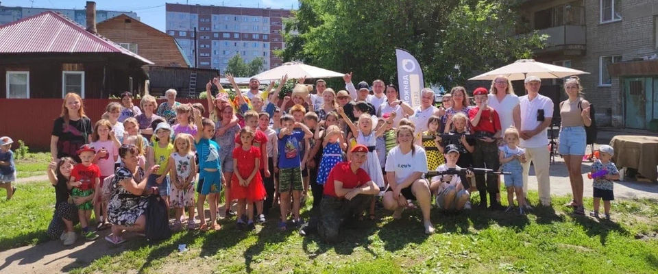 Христиане Бердска устроили дворовый фестиваль для детей из общежитий