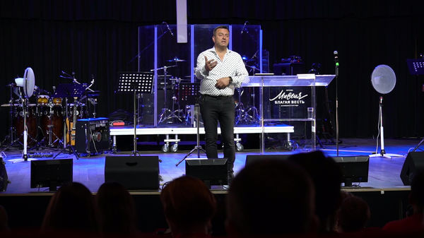 Христиане из 60 городов посетили пророческую конференцию РОСХВЕ в Санкт-Петербурге