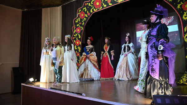 Волонтеры приняли участие в конкурсе красоты в новосибирской женской колонии