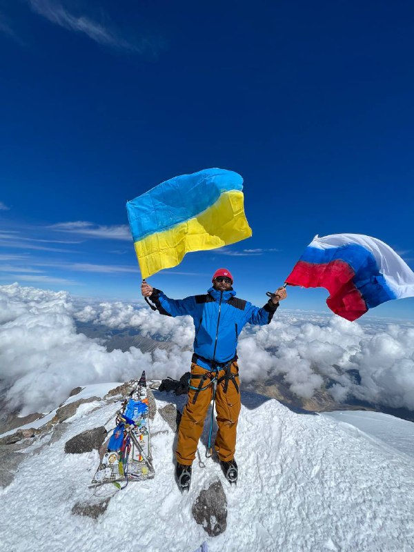 Пастор Алексей Романов взошел на высочайшую гору Европы