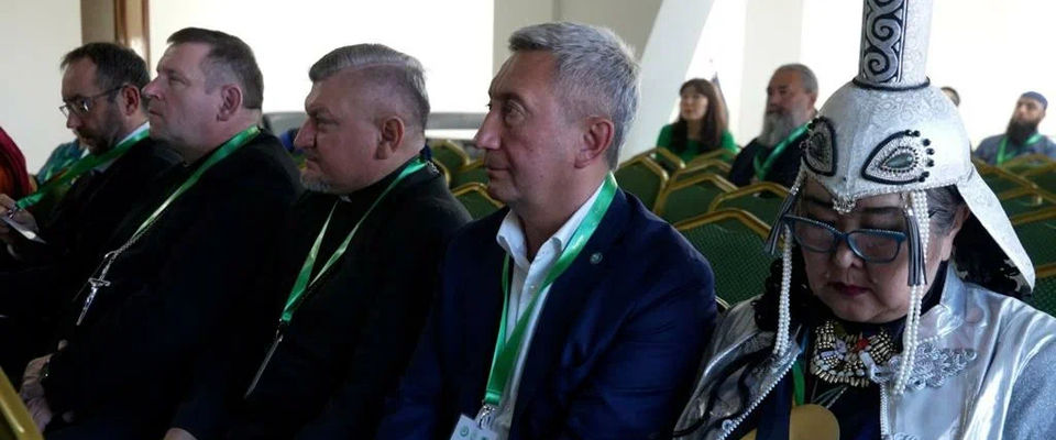 Пастор евангельской церкви принял участие в межконфессиональном форуме в Иркутской области