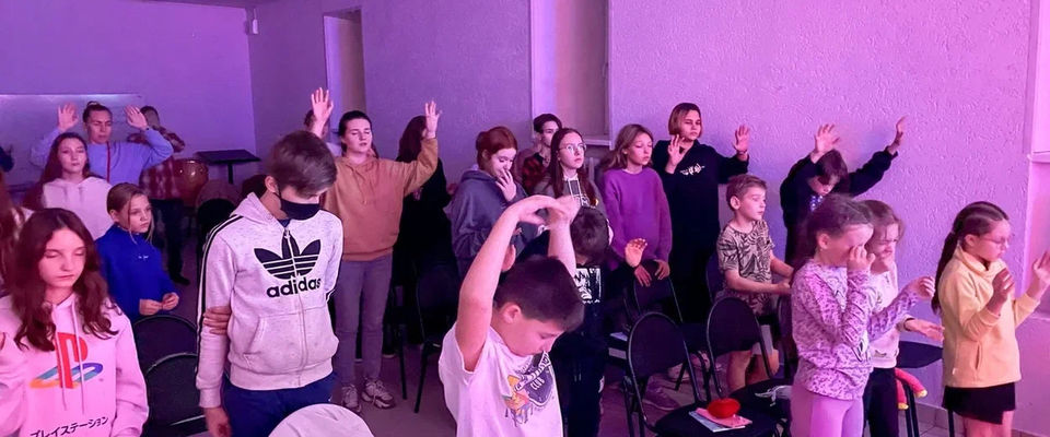 Церковь Прославления провела в Томске подростковый выезд