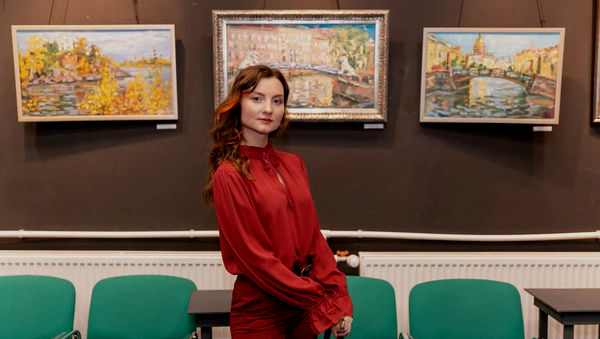 Христианка провела в Санкт-Петербурге персональную выставку картин