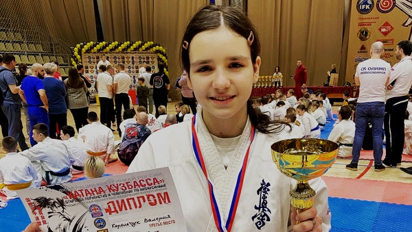 Дочь служителей церкви «Краеугольный камень» заняла призовое место на соревнованиях по кёкусинскай