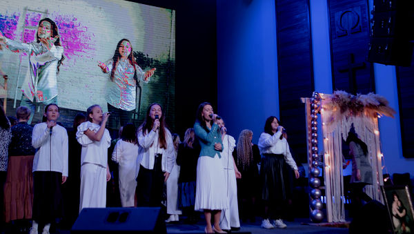 В Томске сотни участниц собрались на конференцию «Дающая жизнь»
