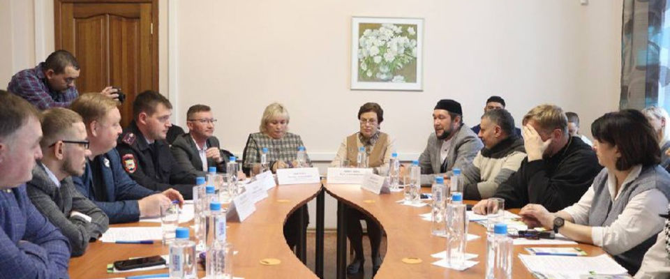 Представители РОСХВЕ приняли участие в межконфессиональном круглом столе в Кемерово