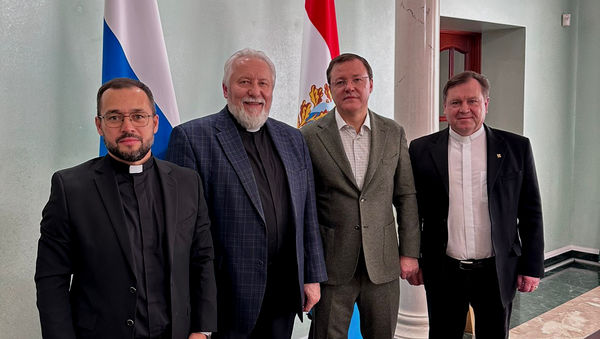 Начальствующий епископ РОСХВЕ встретился с Губернатором Самарской области
