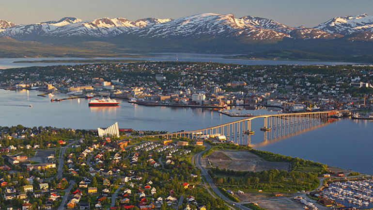 Har du lyst å være ungdomsarbeider i Tromsø?