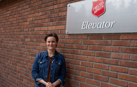 ÅPNER FOR KVINNER: Fra 2021 vil daglig leder Elli Graf også ta imot kvinnelige domfelte til åpen soning på Elevator. FOTO: Ingunn Marie Ruud, KPK
