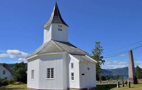 UNDERSØKELSE: I år skal norske kirkebygninger igjen kartlegges. Årdal kirke i Grendi i Setesdal er blant de over 1.600 gudshusene som omfattes av kartleggingen. Foto: Stein Gudvangen, KPK.