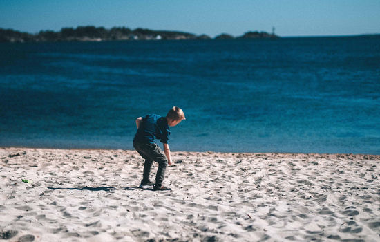 AVVIST: En gratis sommeruke i strandkanten på Sørlandet er et begrenset gode, og Blå Kors må skuffe mange som søker. Foto: Blå Kors.