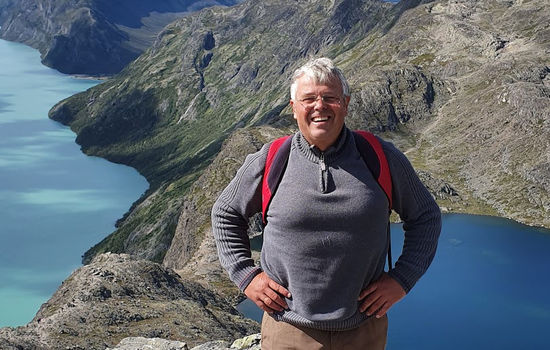 NY LEDER: Eivind Flå (56) er ansatt som ny daglig leder i misjonsorganisasjonen Lys over Land. FOTO: Lys over Land
