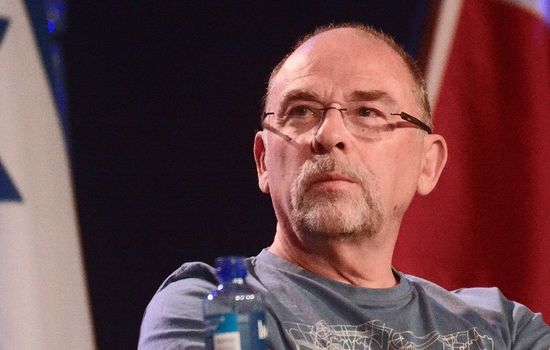 GÅR UT: – Posisjonene hos oss som melder oss ut, er vel kjent, og det ligger ingen aggresjon i dette. Vi vil ikke kaste vondord på noen. Vi respekterer de andre, men våre veier skilles, sier Leif S. Jacobsen. Foto: Stein Gudvangen, KPK.