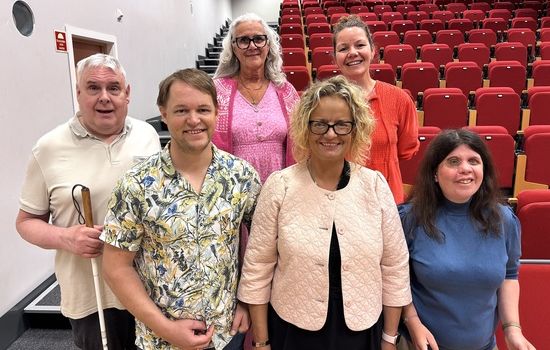 KABB-STYRET: Disse ble valgt inn i Kabbs landsstyre i helgen; bak fra venstre Tor Ulland (vara), leder Mette Lilleeng og Sølvi Marie Risøy; foran fra venstre Jon Ivar Dypedal, Heidi Vestbye og Tanita Thomassen (vara). De øvrige som ble valgt, var ikke til stede da bildet ble tatt. Foto: Øyvind Woie.