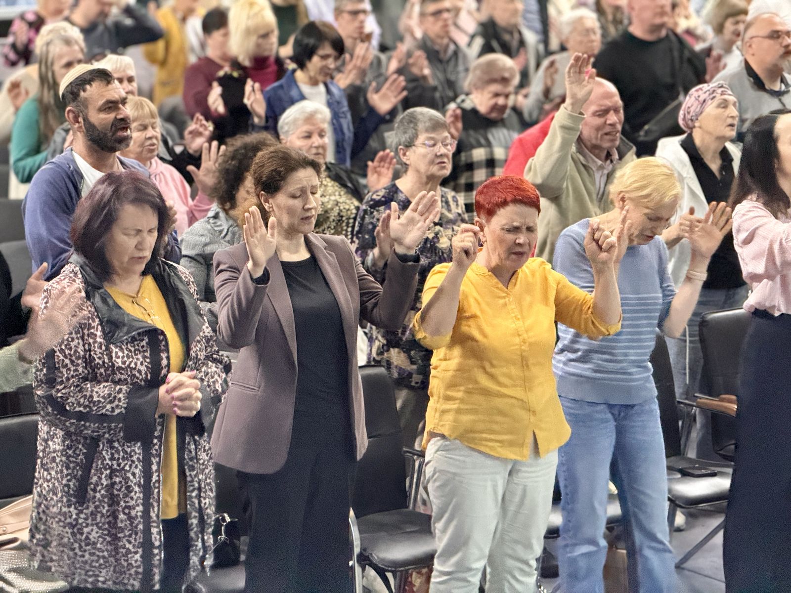 НЕДІЛЬНІ БОГОСЛУЖІННЯ 04.05.2025