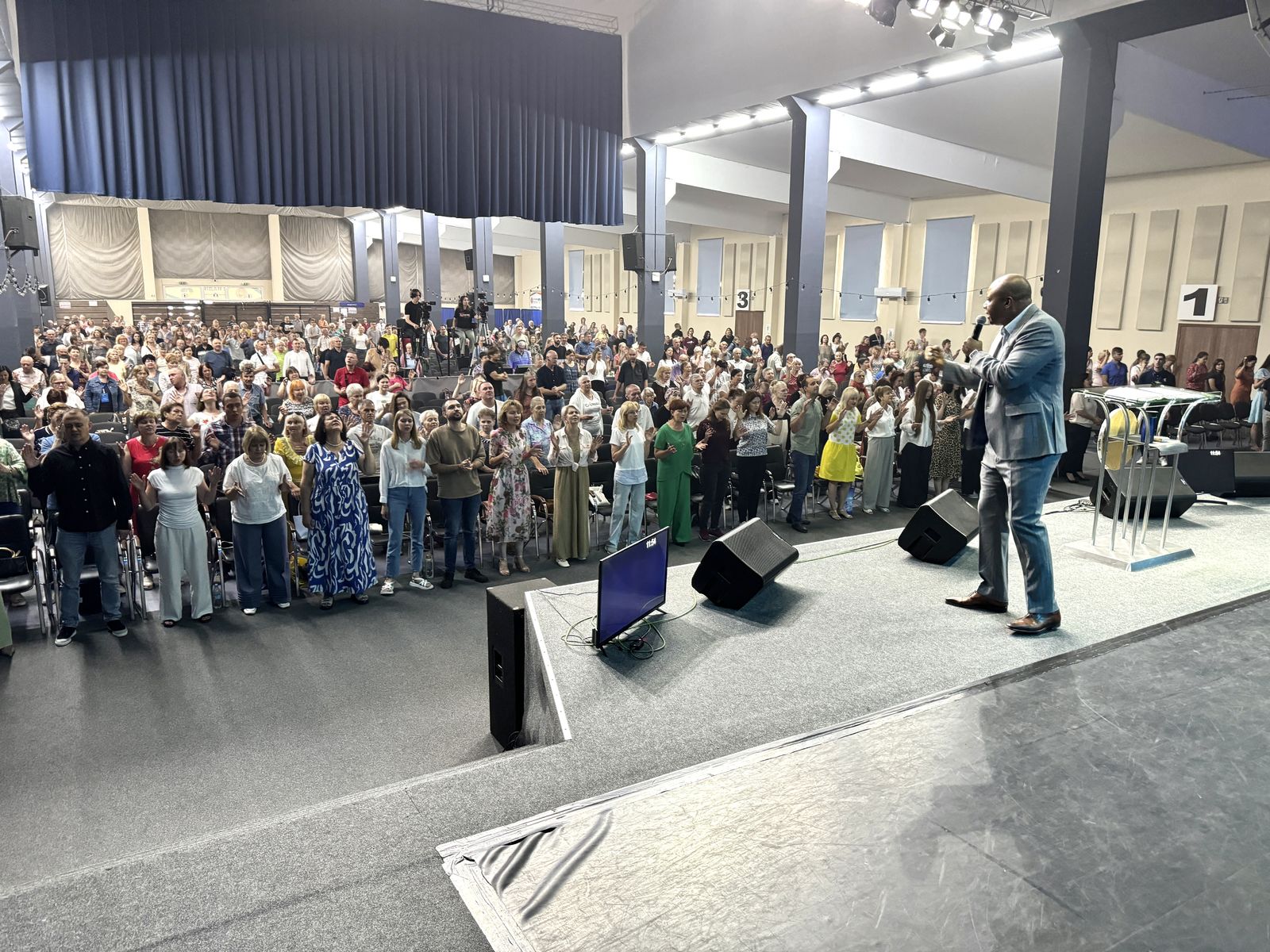 НЕДІЛЬНІ БОГОСЛУЖІННЯ  17.08.2025