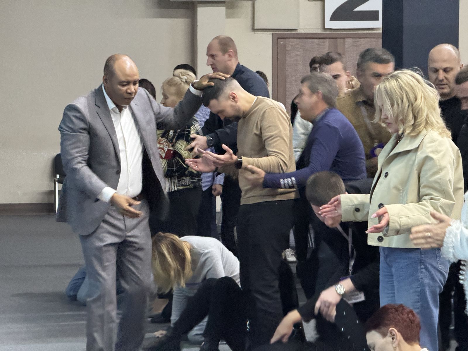 НЕДІЛЬНІ БОГОСЛУЖІННЯ 09.11.25