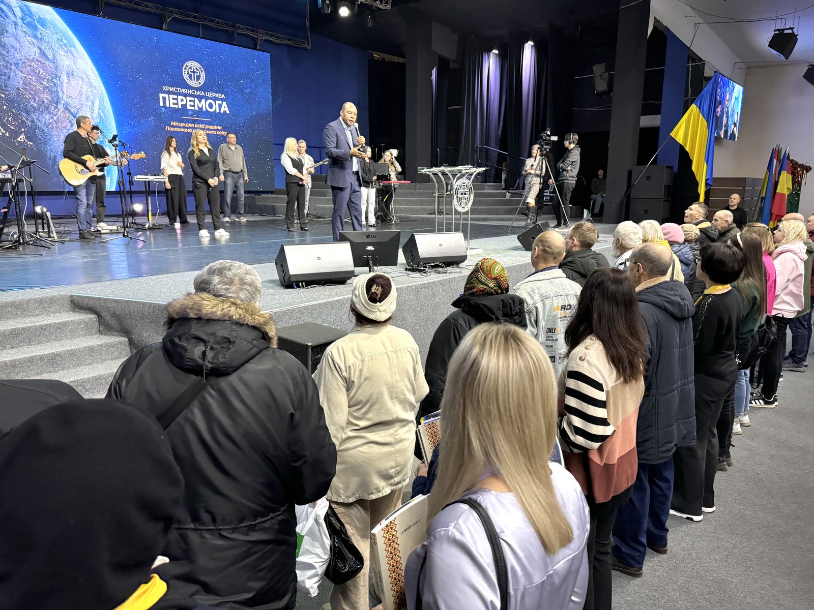 НЕДІЛЬНІ БОГОСЛУЖІННЯ 16.11.25