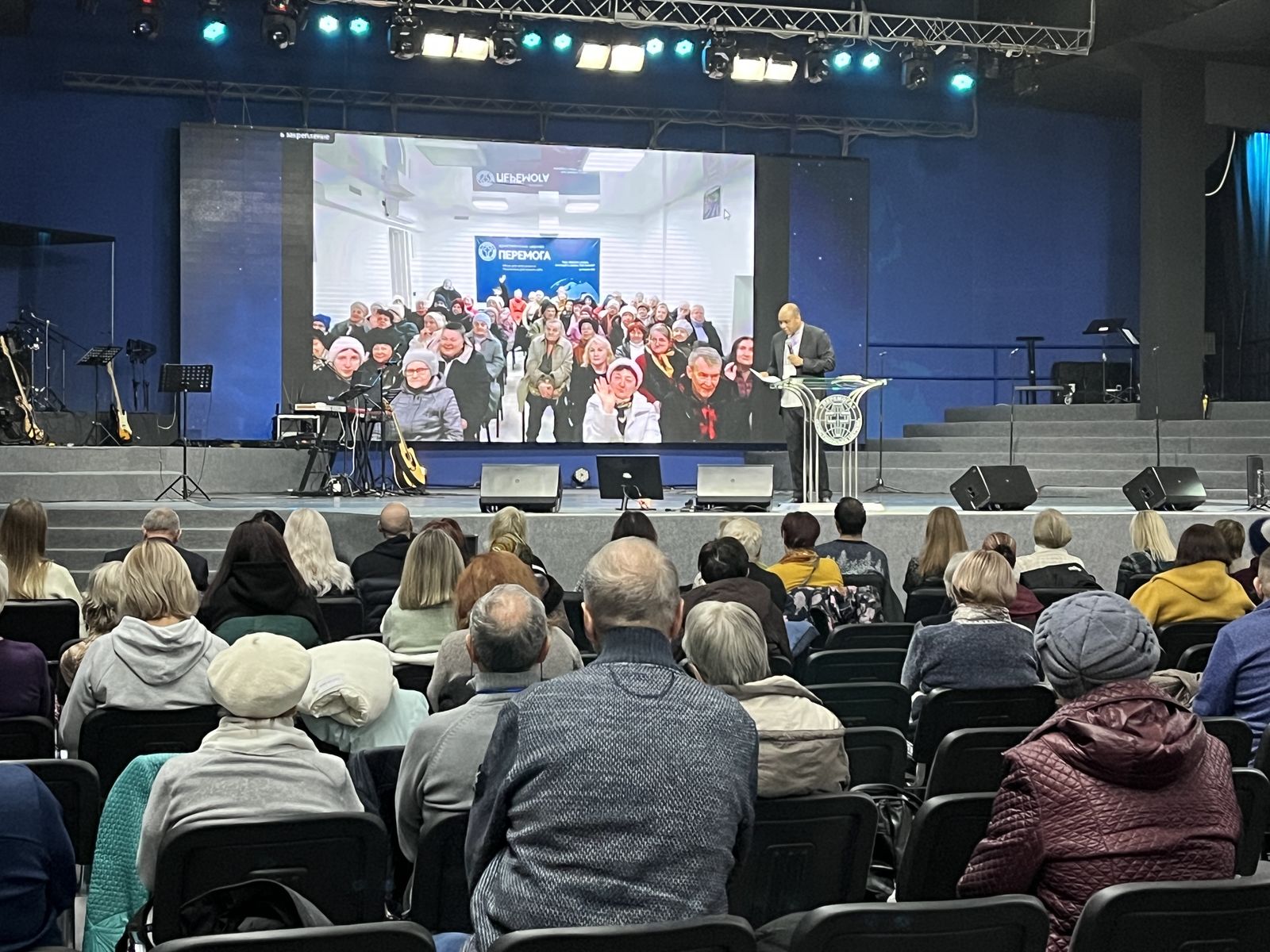 НЕДІЛЬНІ БОГОСЛУЖІННЯ 30.11.2025