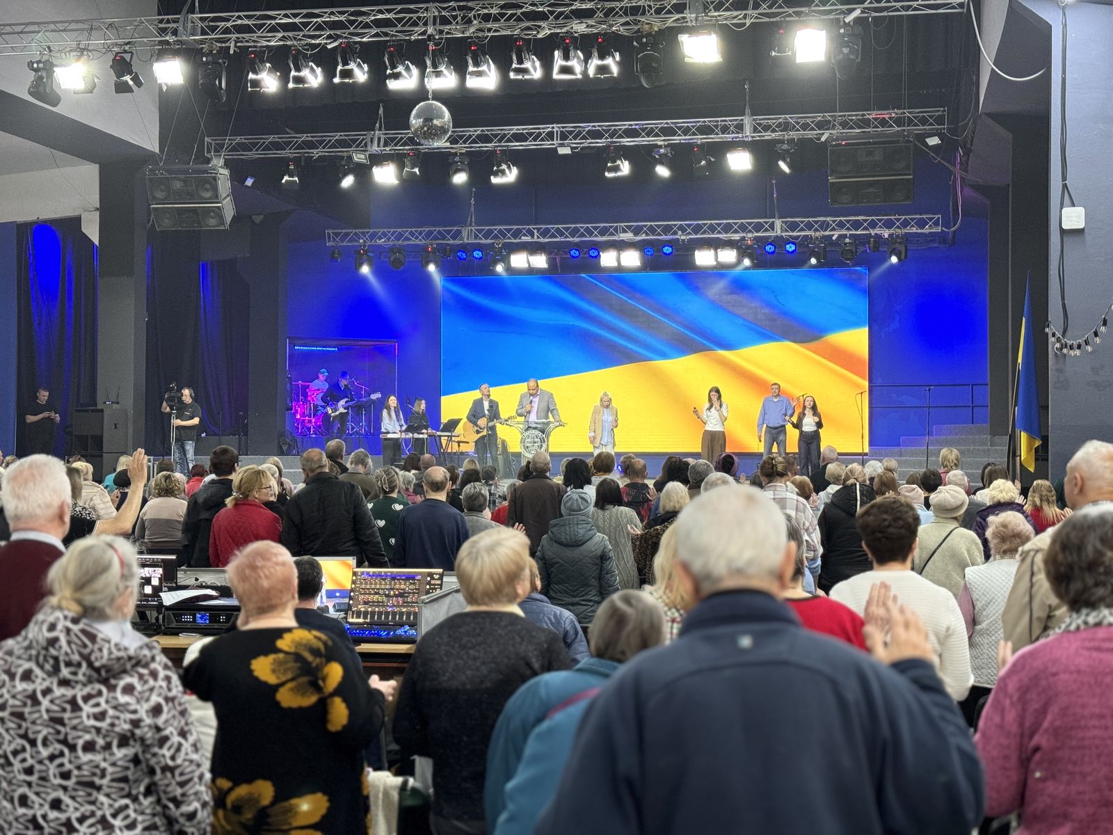 ВОСКРЕСНЫЕ БОГОСЛУЖЕНИЯ 05.04.2026