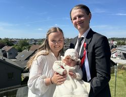Håvard og Helene reiser ut!