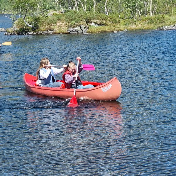 Familieweekend på Dyrkolbotn 05-07 juni. Påmelding David 98286591 Pris 800 pr per/Max 2000 pr familie.