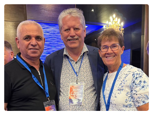 Vevd sammen for fred