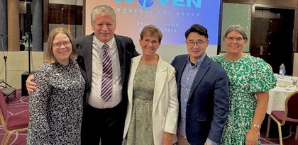 Vevd sammen for fred Vevd sammen for fred