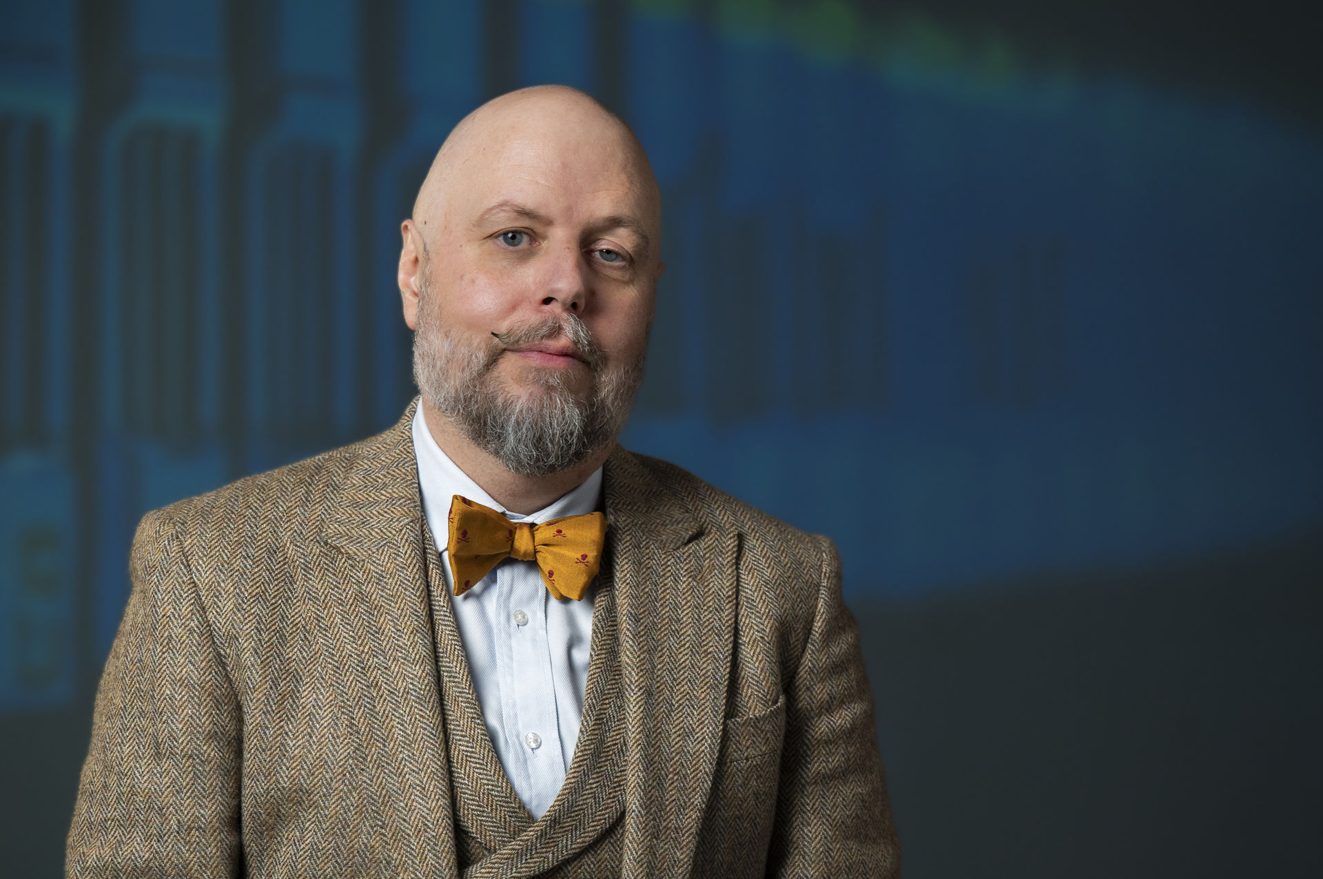 Troende og ikke-troende pilegrimer besøker terrormål