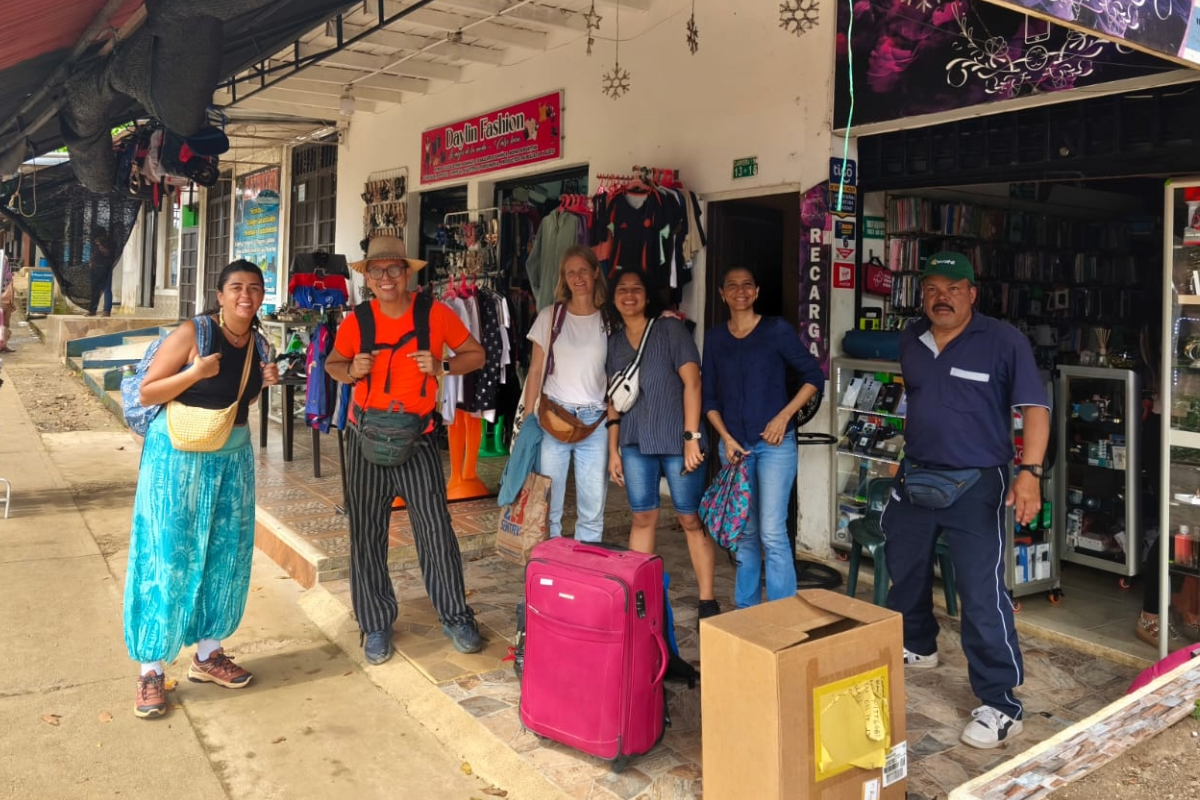 Tjene utenfor kirkens vegger