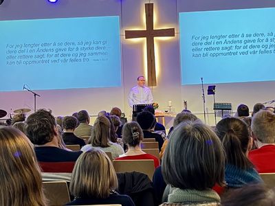 Et rungende JA til vår nye pastor!