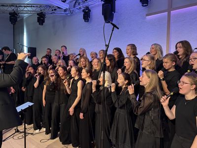 Glimt fra Salem Gospelkors turné i Sverige!