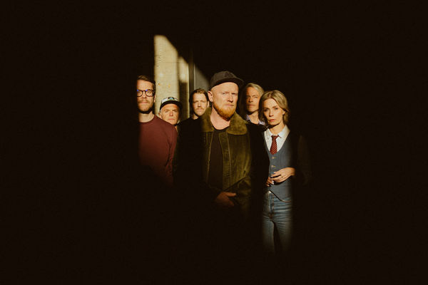 Salmer på Pøbb til Nesodden