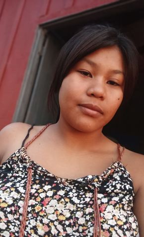 Elsa Flores