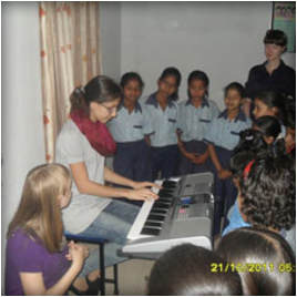 Миссионеры из России помогают детям в Индии