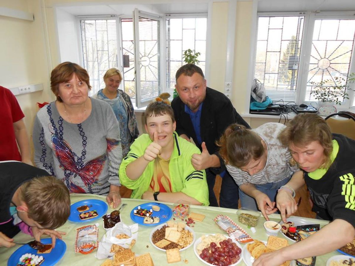 В Костроме верующие дарят праздники пожилым людям