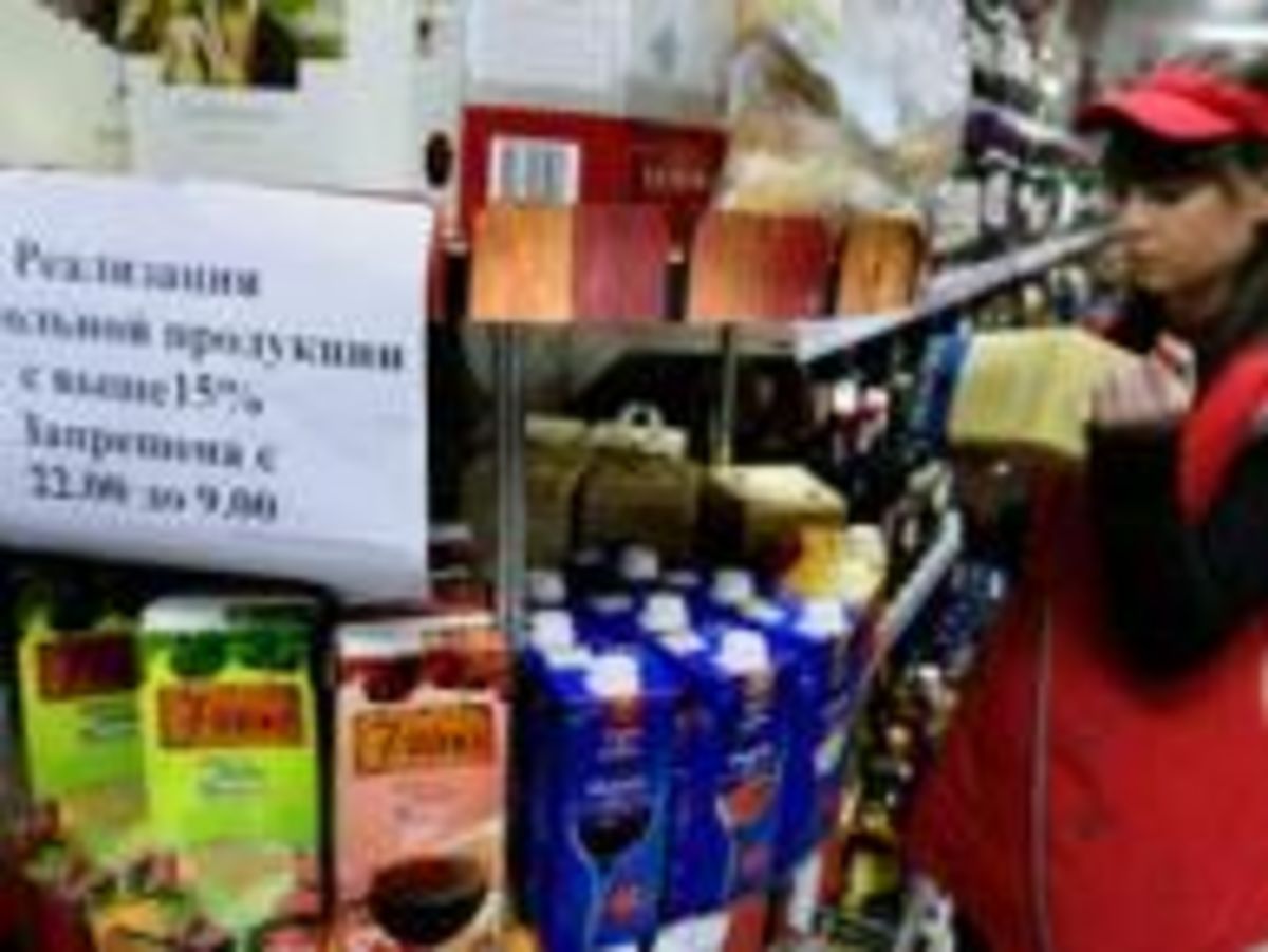 Россияне одобряют возможный запрет на продажу алкоголя после 21 часа