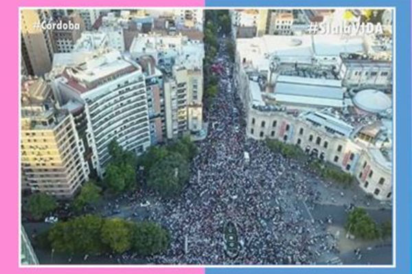 Епископ Гарик Кургинян принял участие в аргентинском марше «За жизнь!»